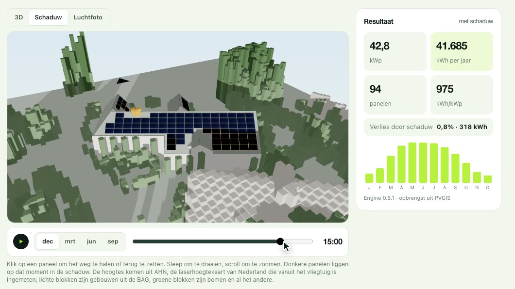 Legplan in SolarGecko met de schaduwweergave: panelen op het dak, bomen uit de hoogtekaart en een tijdschuif